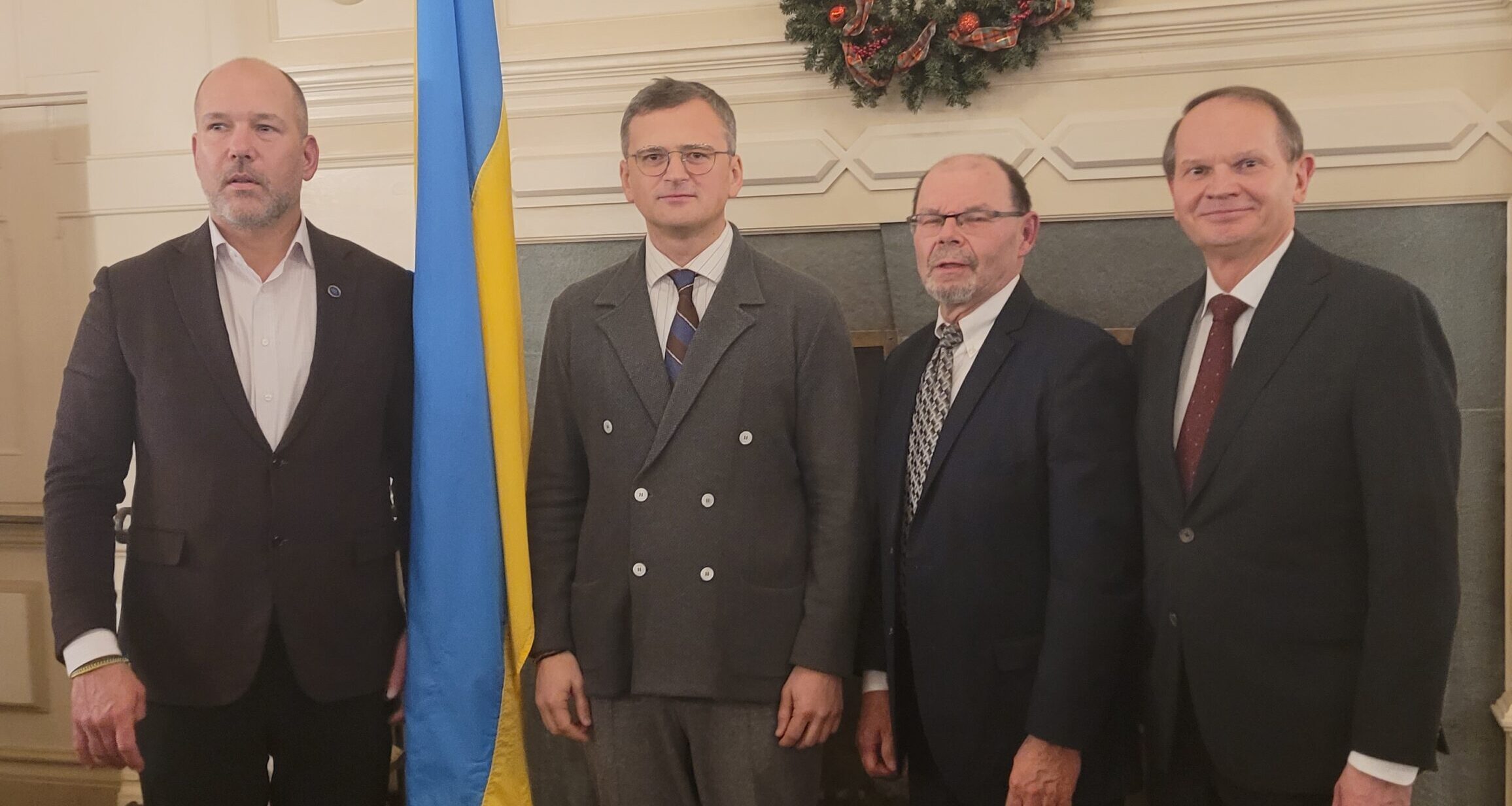 UWC leadership hosts Ukraine’s ex-foreign minister in Toronto